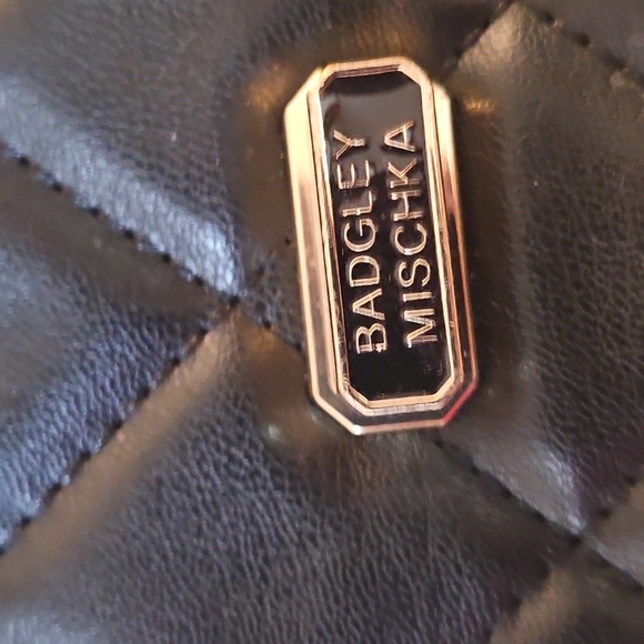 Badgley Mischka Chain Handbag And Wallet Set - Picture 7 of 12